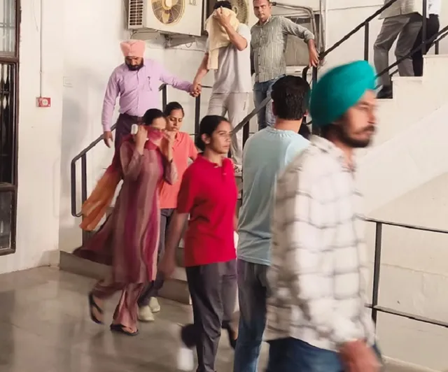 590 કરોડનું કૌભાંડ! બે બેંક અધિકારીઓને કોર્ટે રિમાન્ડ પર લીધા, હવે એસીબી રહસ્યો જાહેર કરશે, બે આરોપીઓને જેલમાં મોકલવામાં આવ્યા છે.