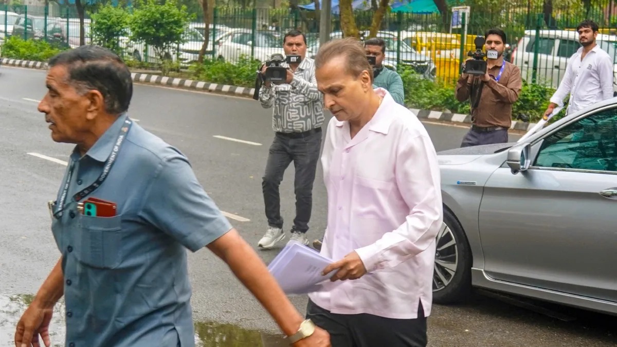 અનિલ અંબાણી અને અજાણ્યા લોકો સામે CBIએ કેસ દાખલ કર્યો