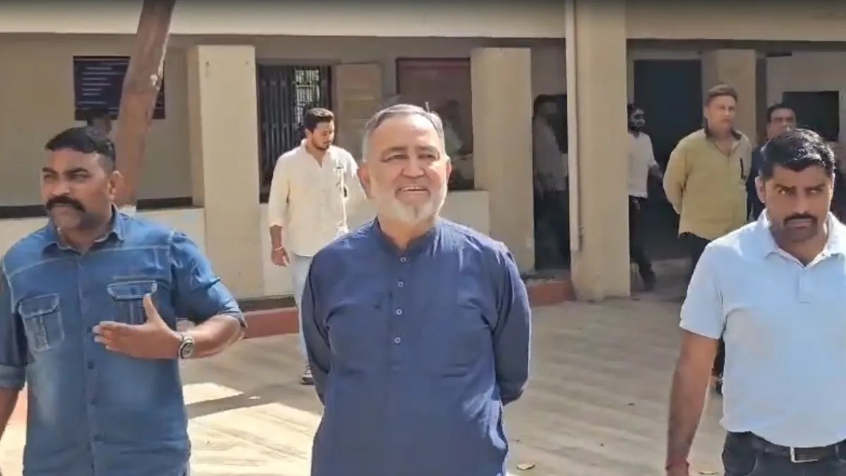 પૂર્વ કોર્પોરેટર પર છેતરપિંડીનો આરોપ, 26 વર્ષ જૂના કેસમાં કાર્યવાહી