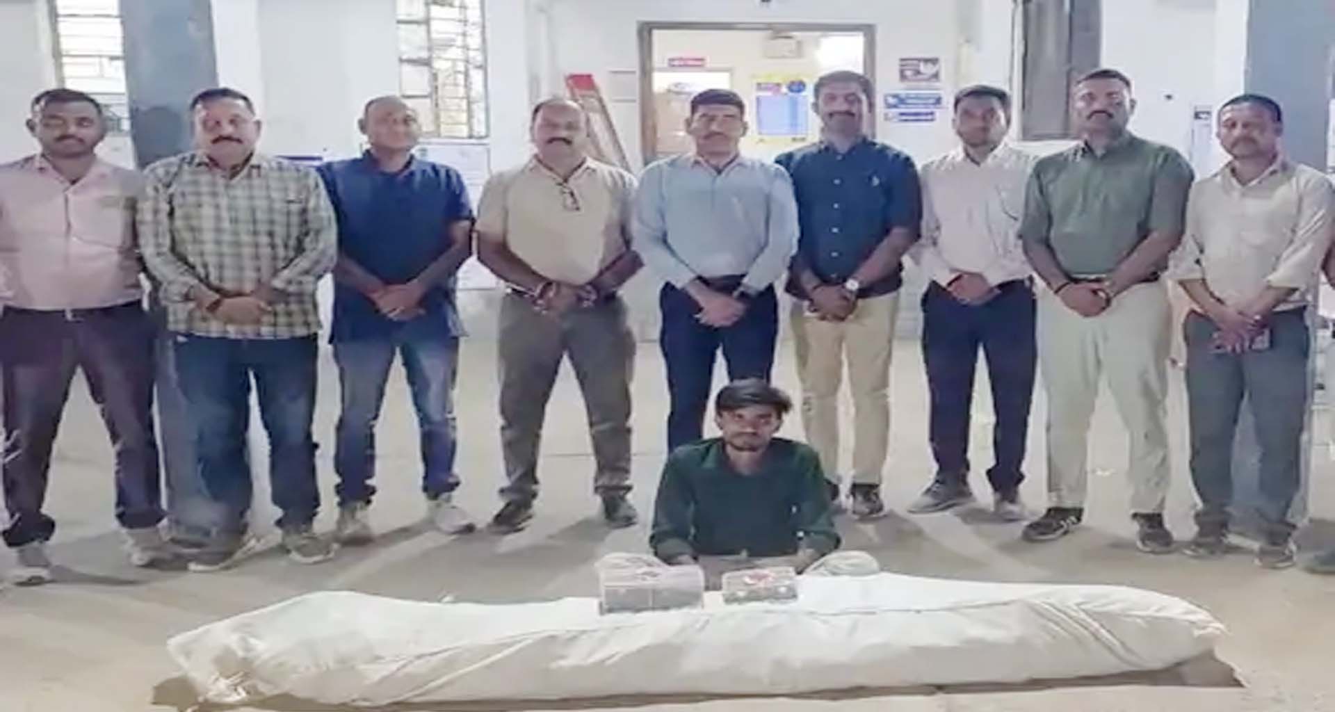 સાબરકાંઠાના બડોલની સીમમાં ડ્રોન સ્ટ્રાઈક : SOGએ ખેતરમાંથી ₹10 લાખનો ગાંજો ઝડપ્યો