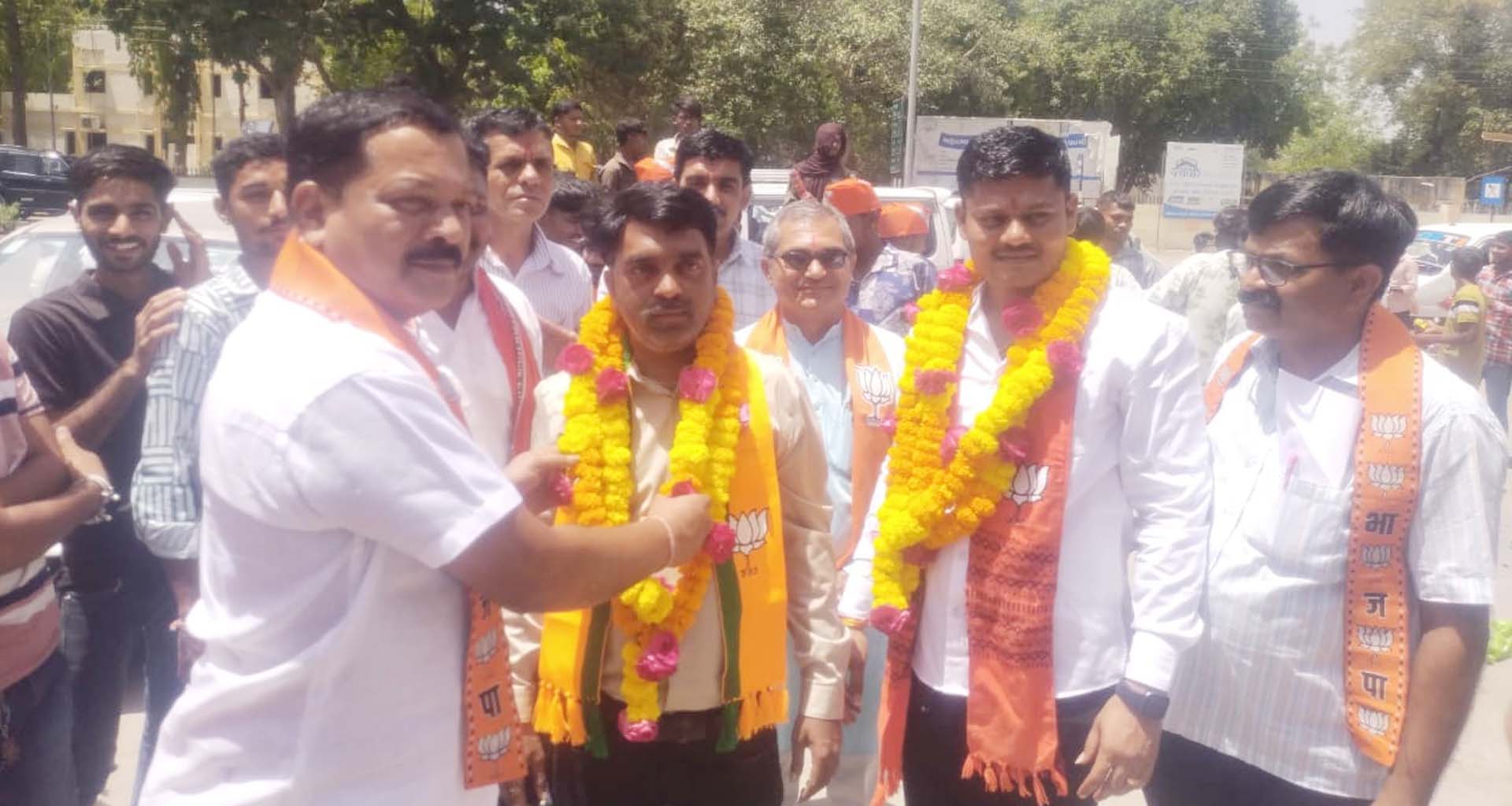 દાંતામાં કોંગ્રેસને મોટો ઝટકો : ફોર્મ ખેંચાતા ભાજપના બે ઉમેદવારો બિનહરીફ જાહેર