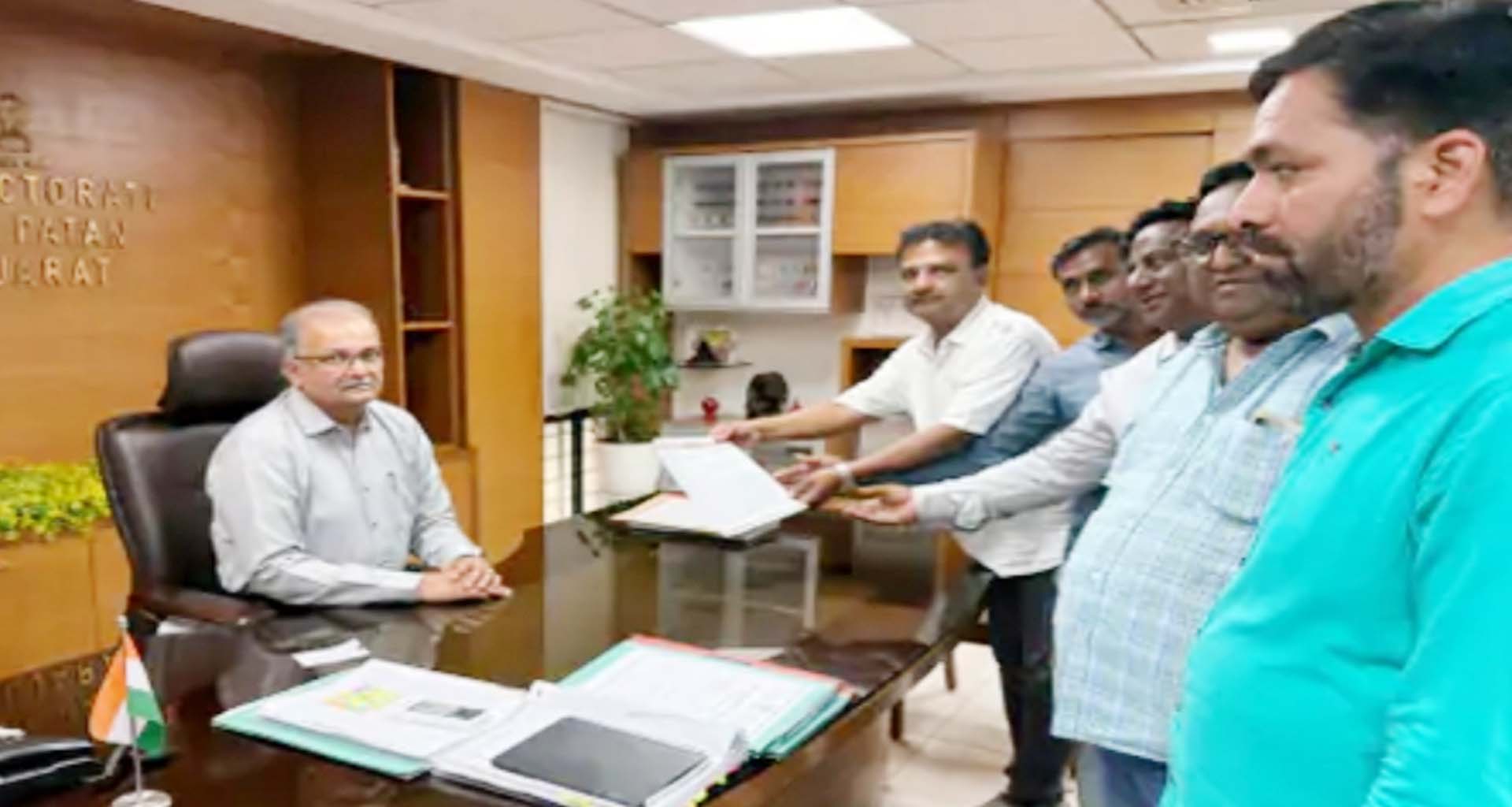 પાટણ કોન્ટ્રાક્ટર એસો.દ્વારા બિલ્ડિંગ મટિરિયલ્સના ભાવ વધારા મામલે કલેક્ટરને આવેદન આપ્યું 