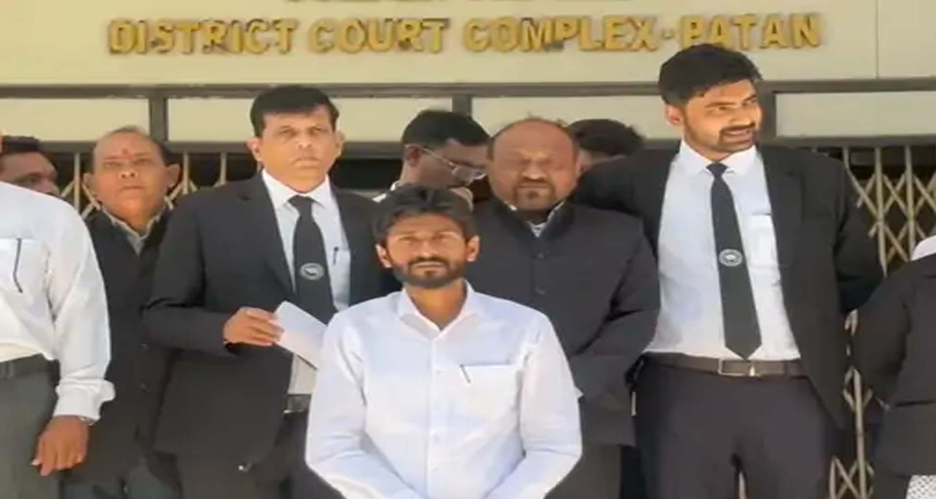 પાટણ : અપક્ષ ઉમેદવારને રેલીની મંજૂરી ન મળતા વકીલ મંડળ મેદાને આવ્યું