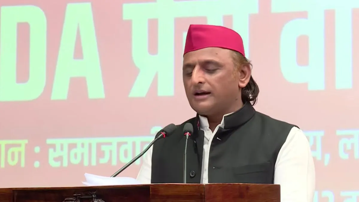 'મહિલા અનામત એ ભાજપની વિભાજનકારી રાજનીતિનો કાળો દસ્તાવેજ છે': અખિલેશ