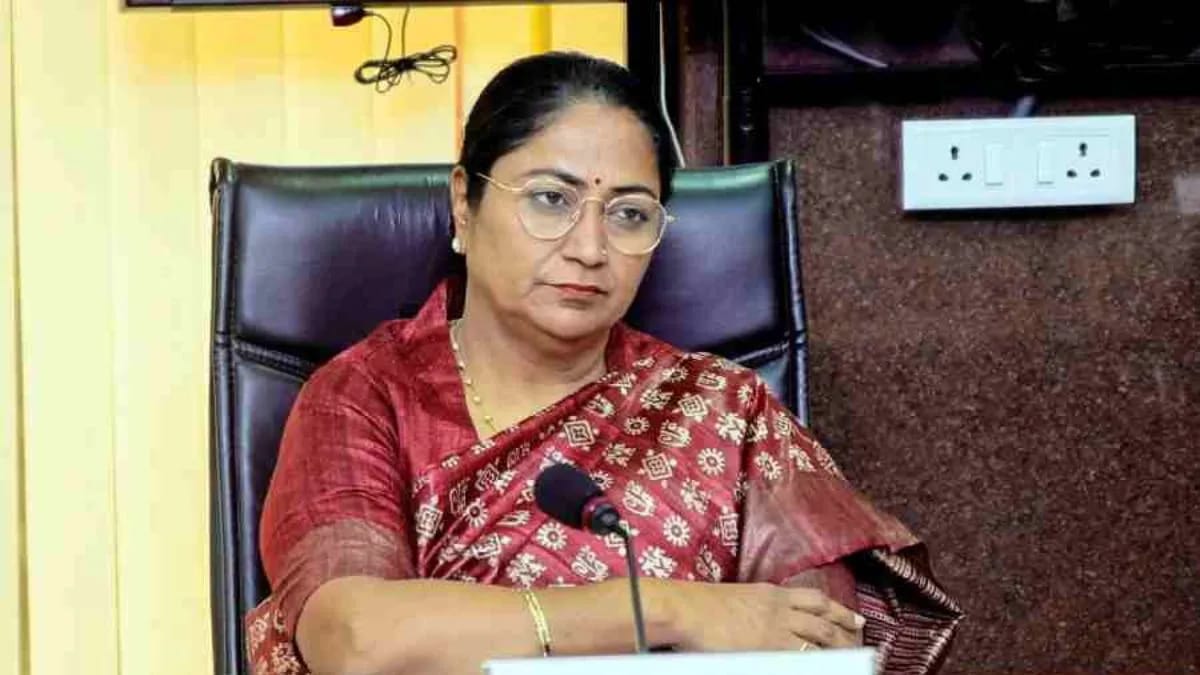 મહિલા બિલ પસાર ન થવા બદલ સીએમ રેખા ગુપ્તાએ વિપક્ષ પર પ્રહાર કર્યા