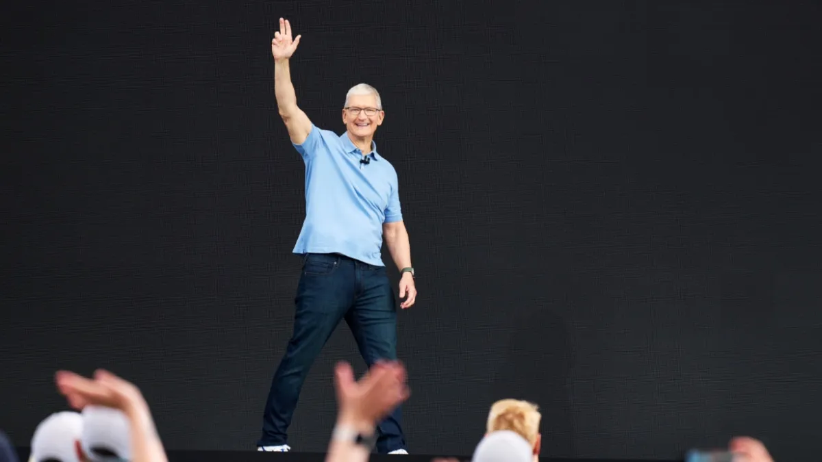 એપલના CEO ટિમ કૂક રાજીનામું આપશે