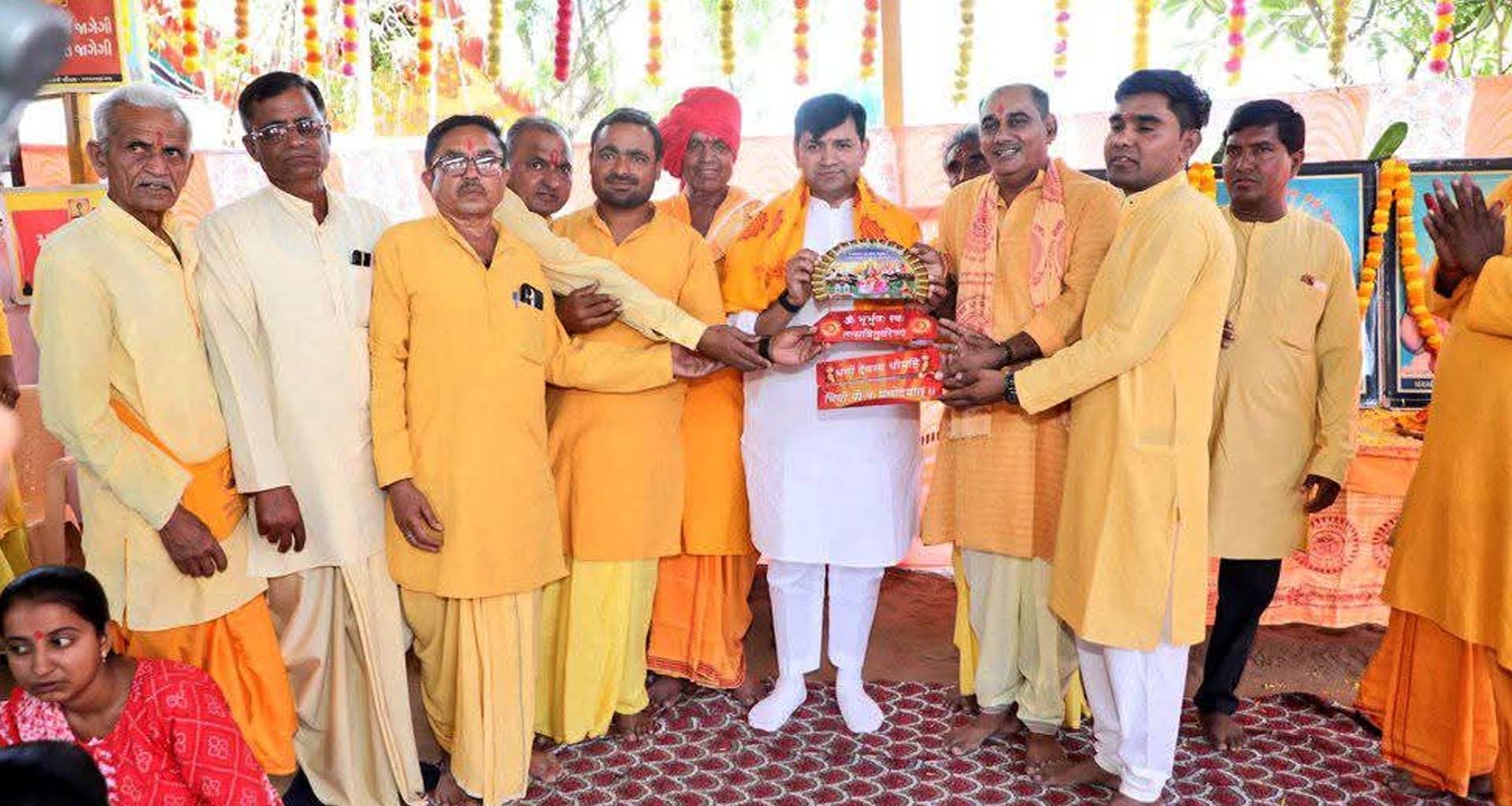 ગાયત્રી મંત્રોથી ગુંજી ઉઠશે માલગઢ : સંસ્કાર કેન્દ્રના પાટોત્સવ નિમિત્તે દિવ્ય મહાયજ્ઞનું આયોજન