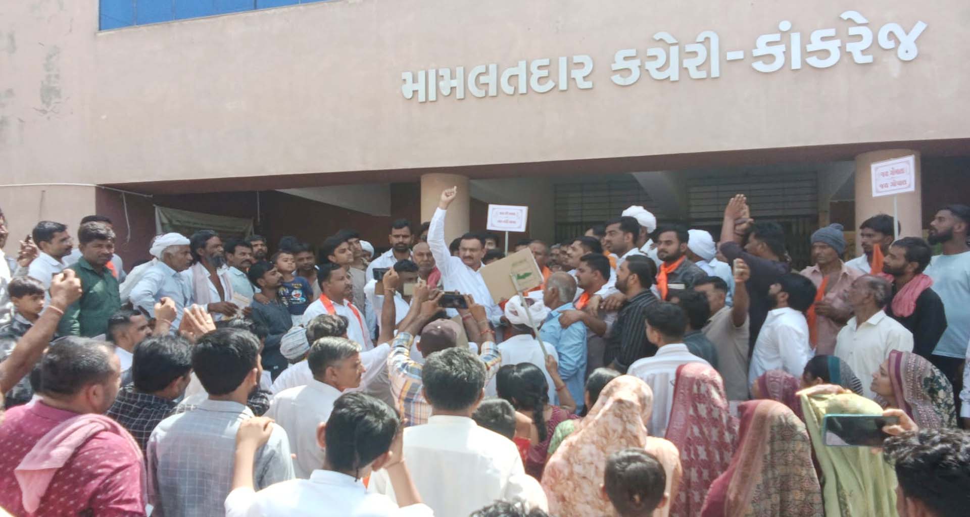 ગૌ સન્માન આહવાન અભિયાન : શિહોરીમાં ભવ્ય રેલી બાદ આવેદનપત્ર સુપરત