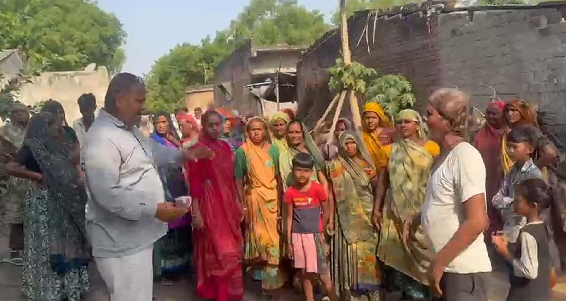 વિજાપુરમાં લોકશક્તિનો પરચો: જુના ફુદેડાના ગ્રામજનોએ દારૂબંધીનું રણશિંગું ફૂંક્યું