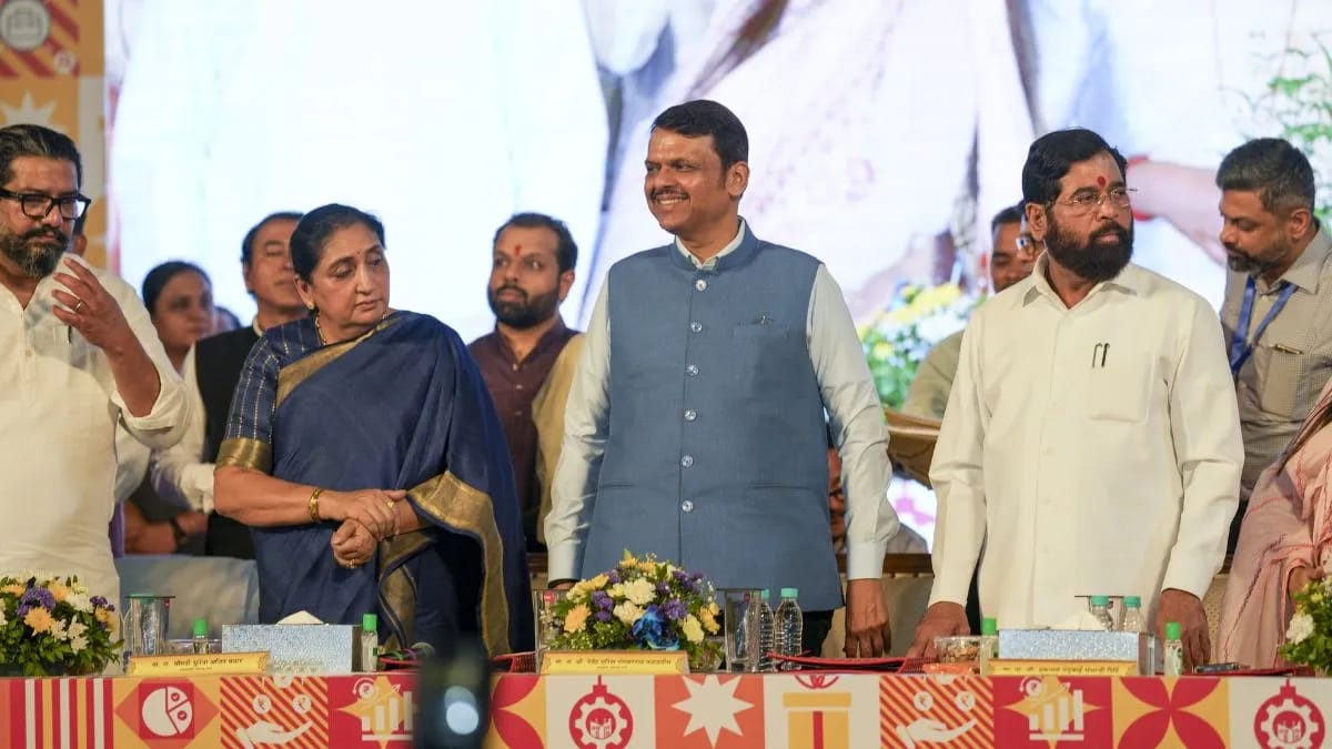 મુખ્યમંત્રી અને મંત્રીઓના કાફલા ટૂંકા કરવામાં આવશે, વિદેશ પ્રવાસો રદ કરવામાં આવશે, હેલિકોપ્ટરના ઉપયોગ પર પણ પ્રતિબંધ, ફડણવીસ સરકારનો મોટો નિર્ણય