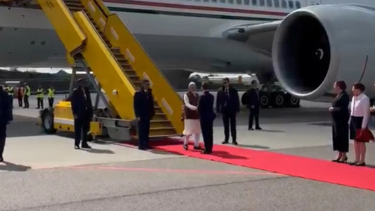 PM મોદી સ્વીડન પહોંચ્યા, સ્વીડિશ પ્રધાનમંત્રી સાથે દ્વિપક્ષીય વાટાઘાટો કરશે
