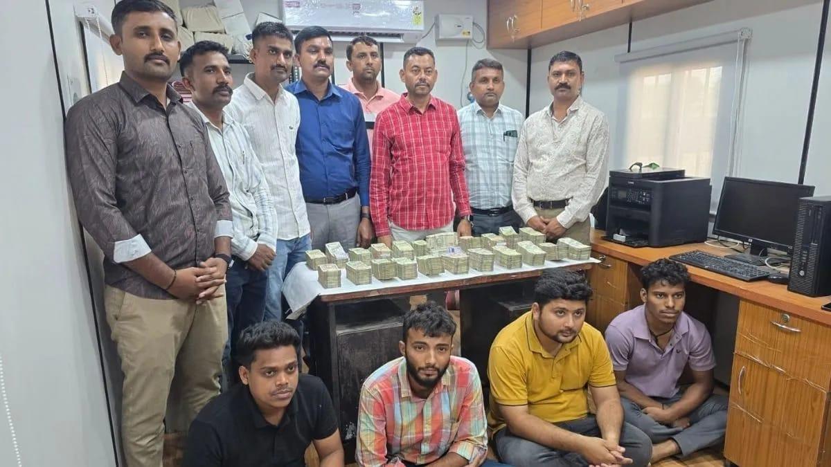 એરલાઇન્સના કર્મચારીઓએ 2.58 કરોડ રૂપિયાના 2.1 કિલો સોનાના દાગીના ચોરવાનું કાવતરું ઘડ્યું; પોલીસે રહસ્ય ઉકેલ્યું