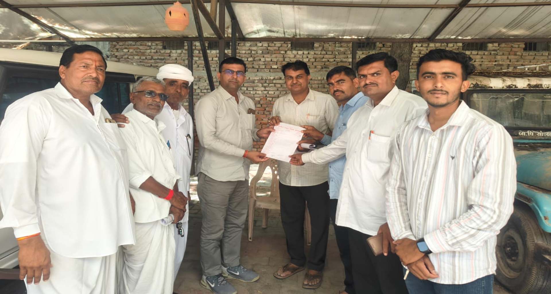 દિયોદરમાં વાવાઝોડાની નુકસાનીનું તાત્કાલિક વળતર ચૂકવવા સરપંચ એસોસિએશનની માંગ