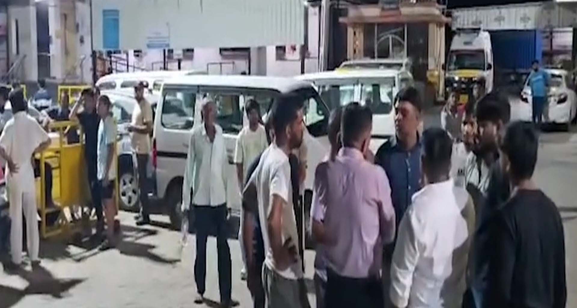 મહેસાણાના રામોસણા ગામમાં બાળકોને રમવા બાબતે બે જૂથ વચ્ચે સશસ્ત્ર ધીંગાણું: ૧૦ લોકો ઈજાગ્રસ્ત