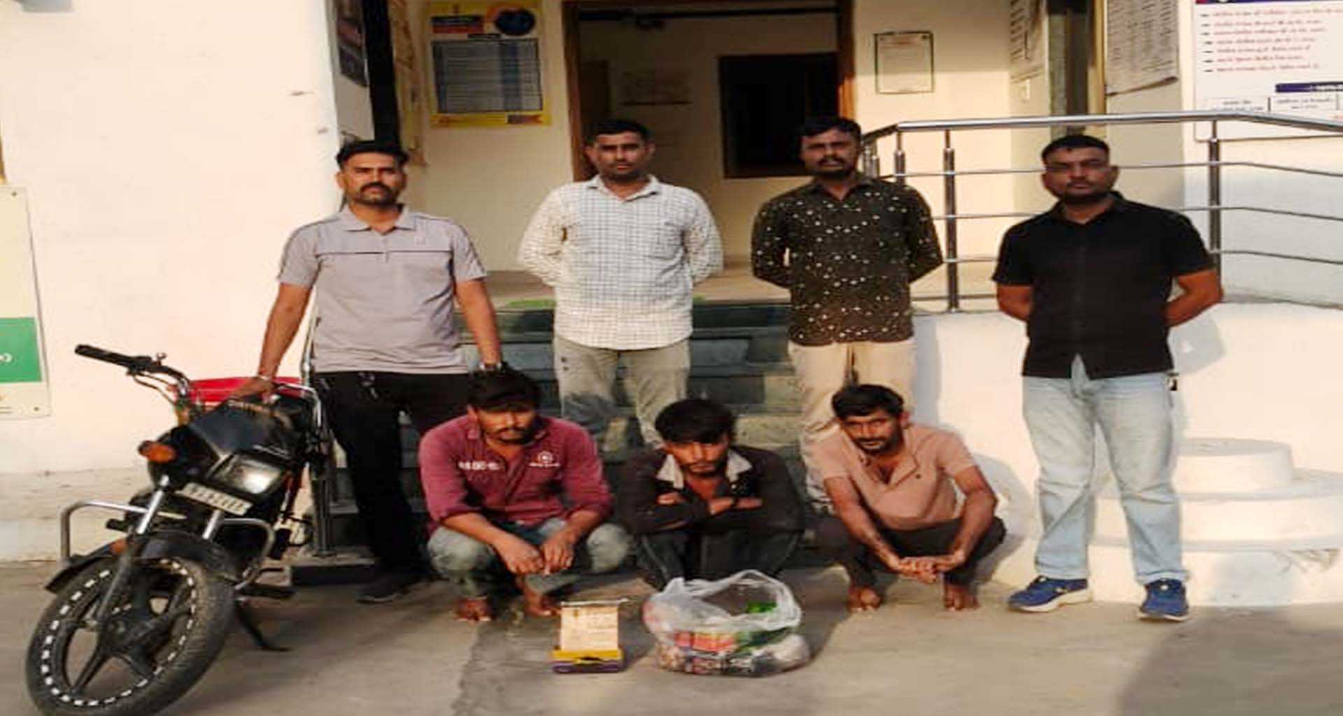 પાટણ પોલીસની સફળતા: ચોરીના મુદ્દામાલ સાથે 3 શખ્સો ગિરફ્તાર