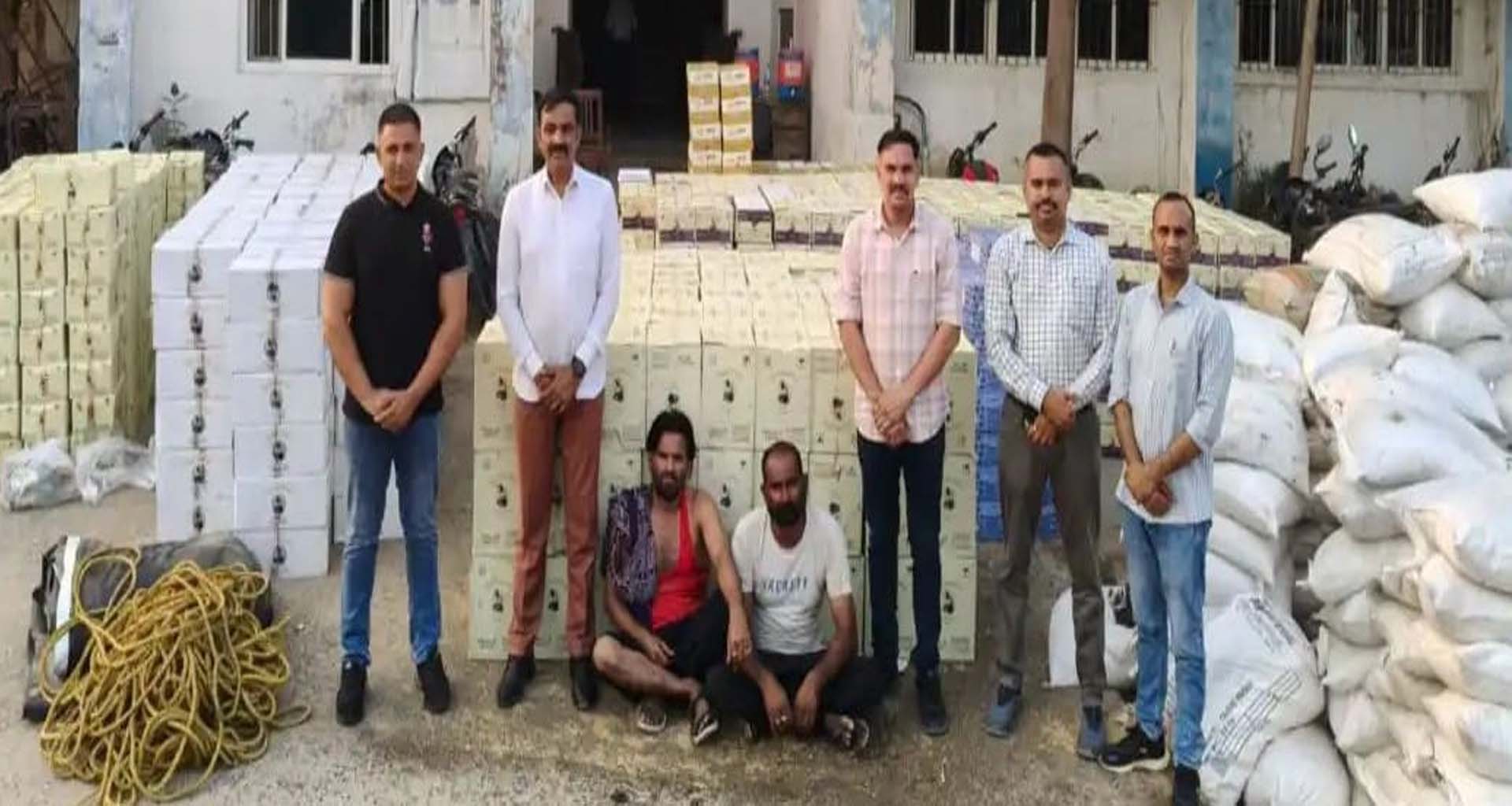 મહેસાણા LCBની મોટી કાર્યવાહી : ઊંઝા નજીકથી ૧ કરોડથી વધુના મુદ્દામાલ સાથે વિદેશી દારૂ ઝડપાયો