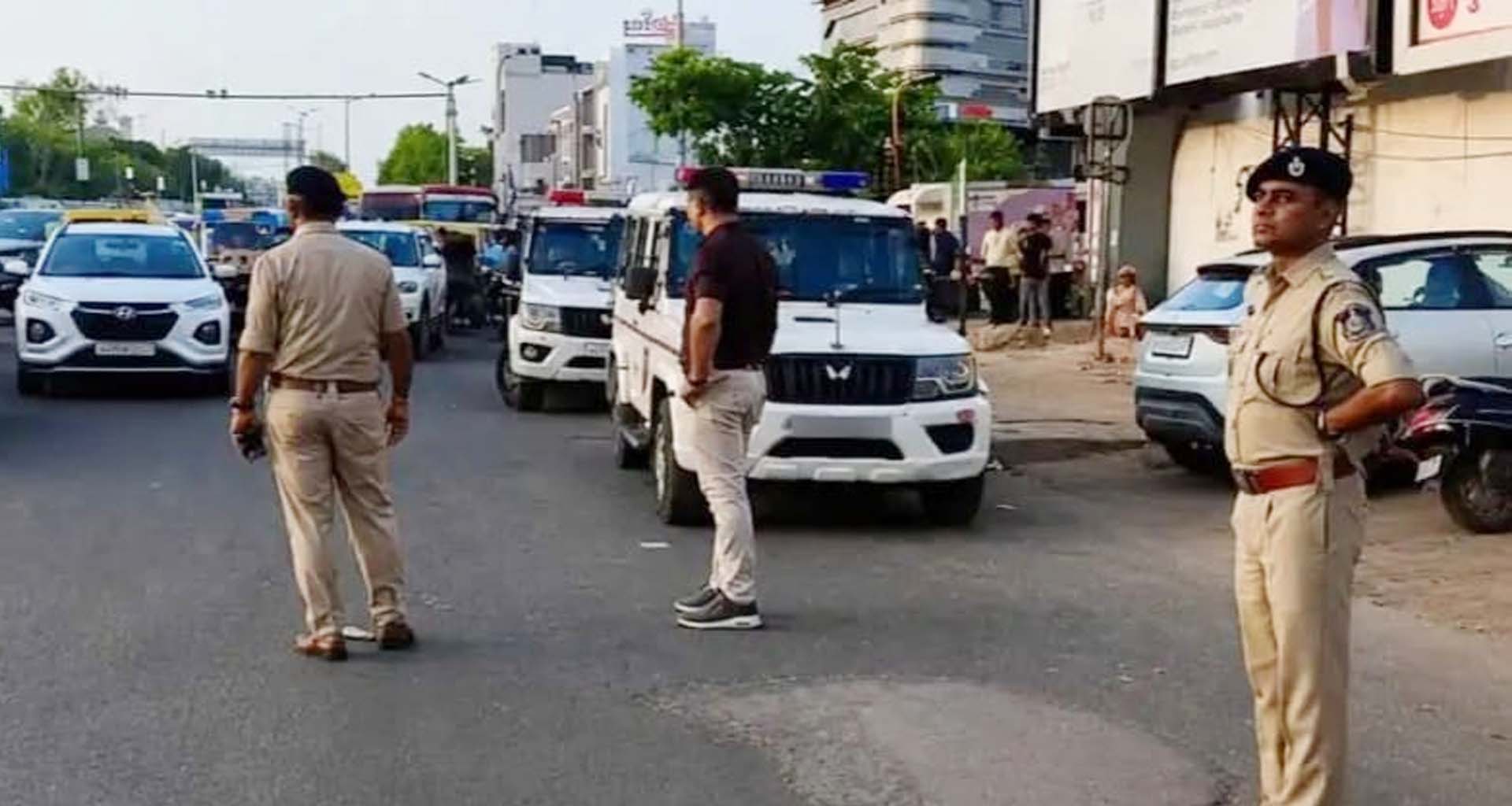 મહેસાણા પોલીસ એક્શન મોડમાં: ગુનેગારોને ભીંસમાં લેવા DySP સહિતનો કાફલો રસ્તા પર ઉતર્યો