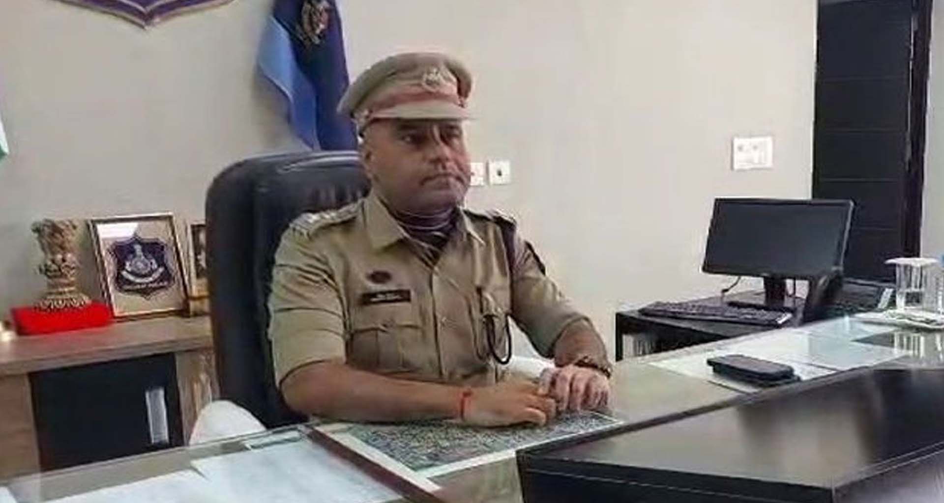 માવસરી દારૂ પ્રકરણ : PI લીવ રિઝર્વમાં અને હેડ કોન્સ્ટેબલ સસ્પેન્ડ, એસપીની કડક કાર્યવાહી