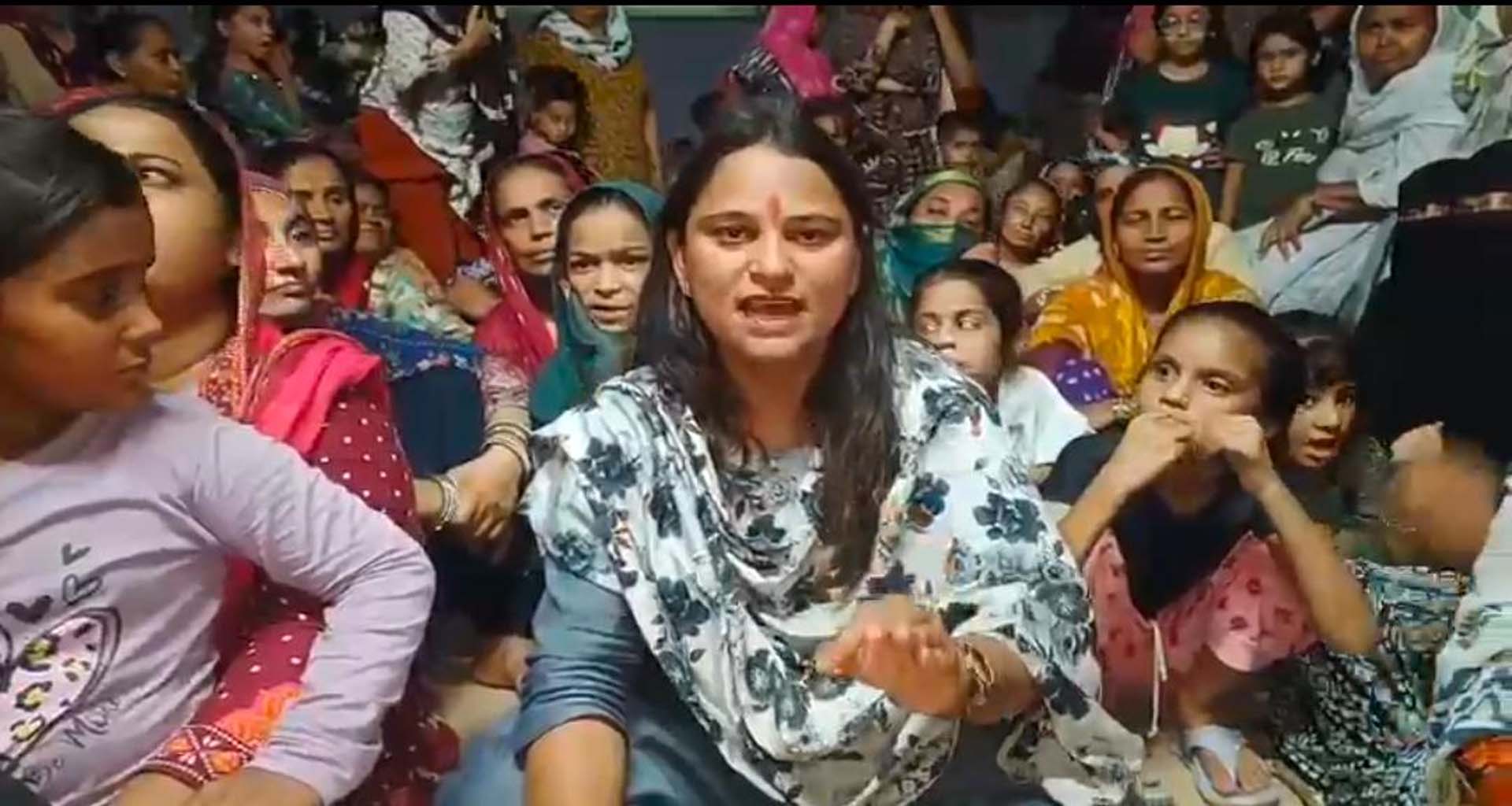 રાધનપુર પાલિકાનું મોટું અલ્ટિમેટમ: રોડ-ગટરની કામગીરી 90 દિવસમાં પુરી કરવા આદેશ