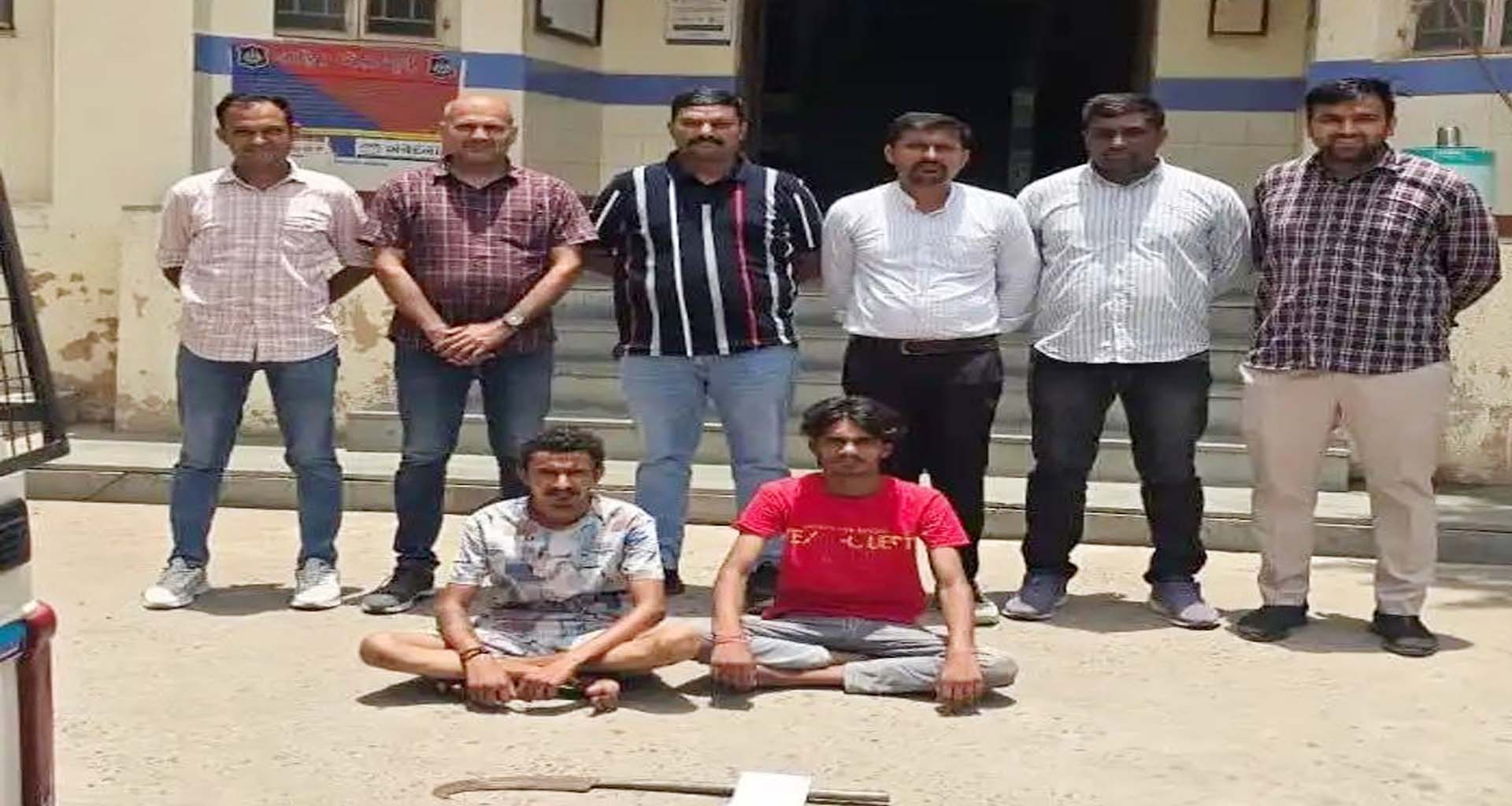 મહેસાણામાં થયેલી લૂંટનો ભેદ ઉકેલાયો: બે રીઢા ગુનેગારો ગણતરીના કલાકોમાં ઝડપાયા