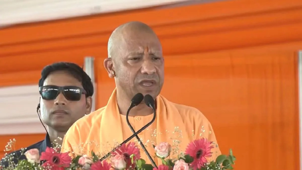 'જે કોઈ શ્રદ્ધા સાથે છેડછાડ કરે છે...': રામ મંદિર ચોરીના કેસમાં FIR દાખલ થયા બાદ CM યોગીનું મોટું નિવેદન