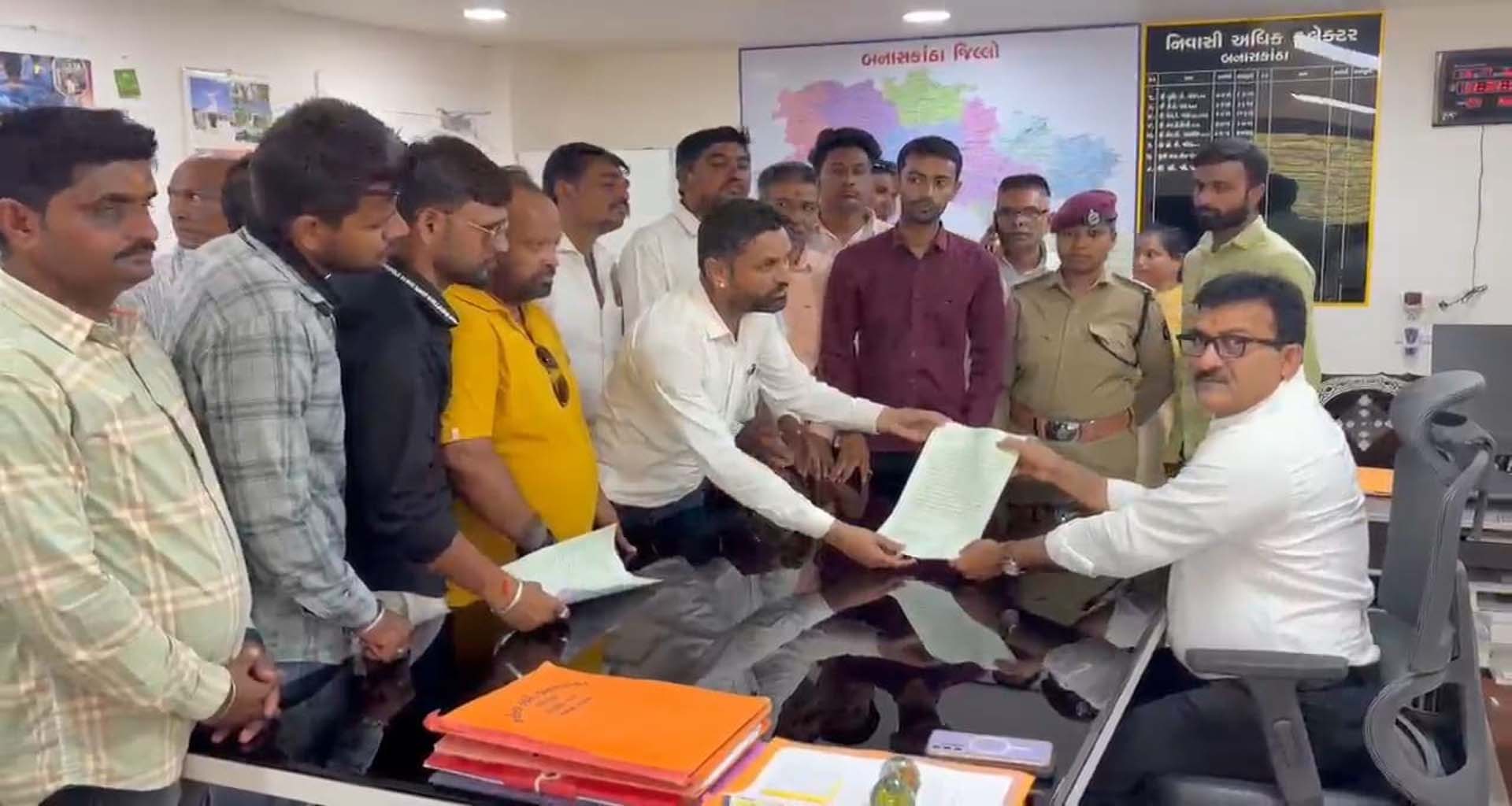વૃક્ષો બચાવો, પાલનપુર બચાવો: બ્રિજની કામગીરીમાં વૃક્ષો કપાતા લોકોમાં રોષ