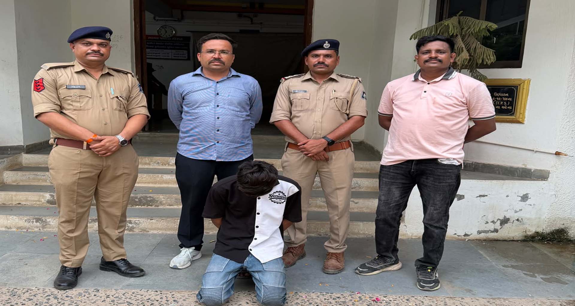 ભાભર પોલીસને મોટી સફળતા: અપહરણ કેસનો વોન્ટેડ આરોપી ઝડપાયો