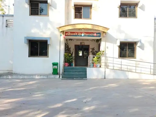 ડીસાના જુના નેસડામાં 4 જુગારી ઝડપાયા