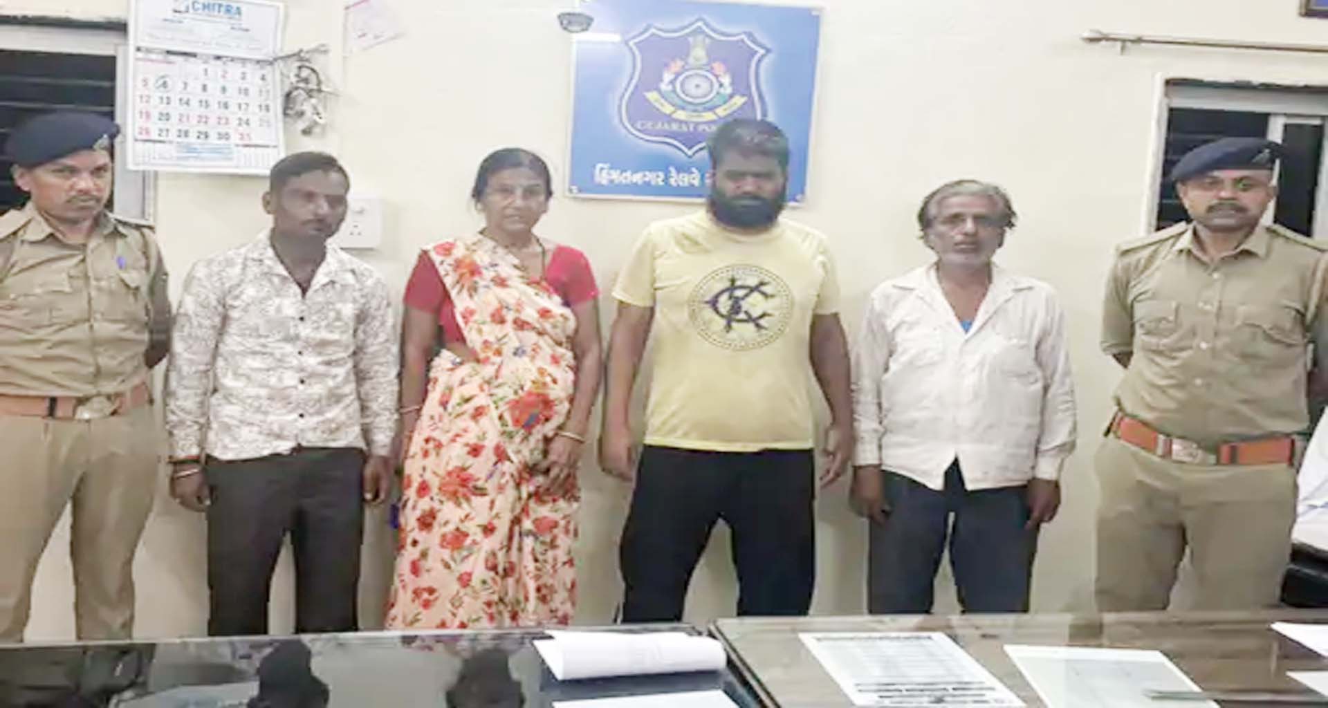 હિંમતનગર રેલવે સ્ટેશનથી ગુમ દિવ્યાંગ યુવક મળ્યો : પોલીસે પરિવારને સોંપ્યો