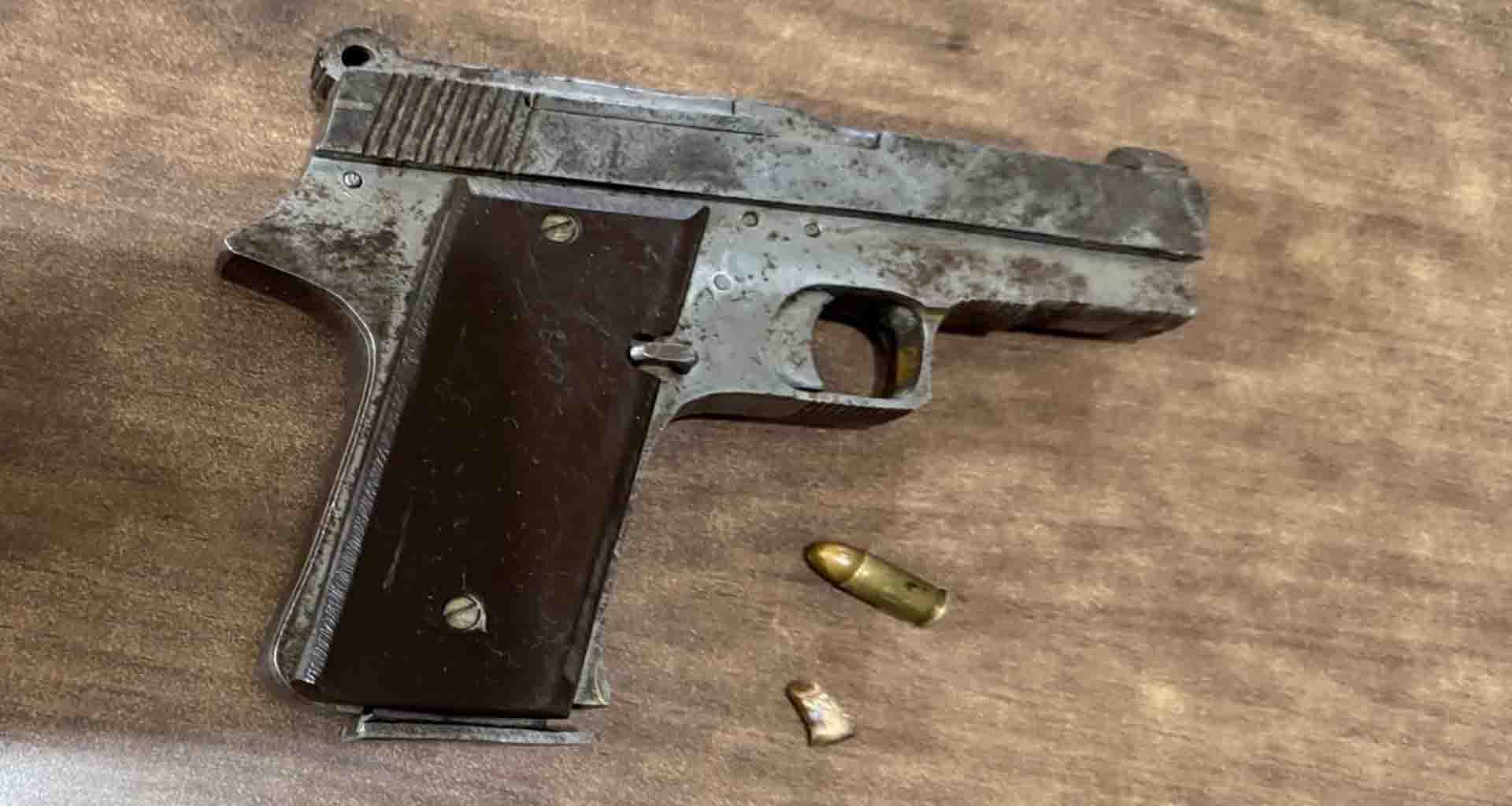 અરવલ્લી; એલસીબી પીસીઆર વાન પર ફાયરિંગ, પિસ્તોલ સાથે એકની અટકાયત