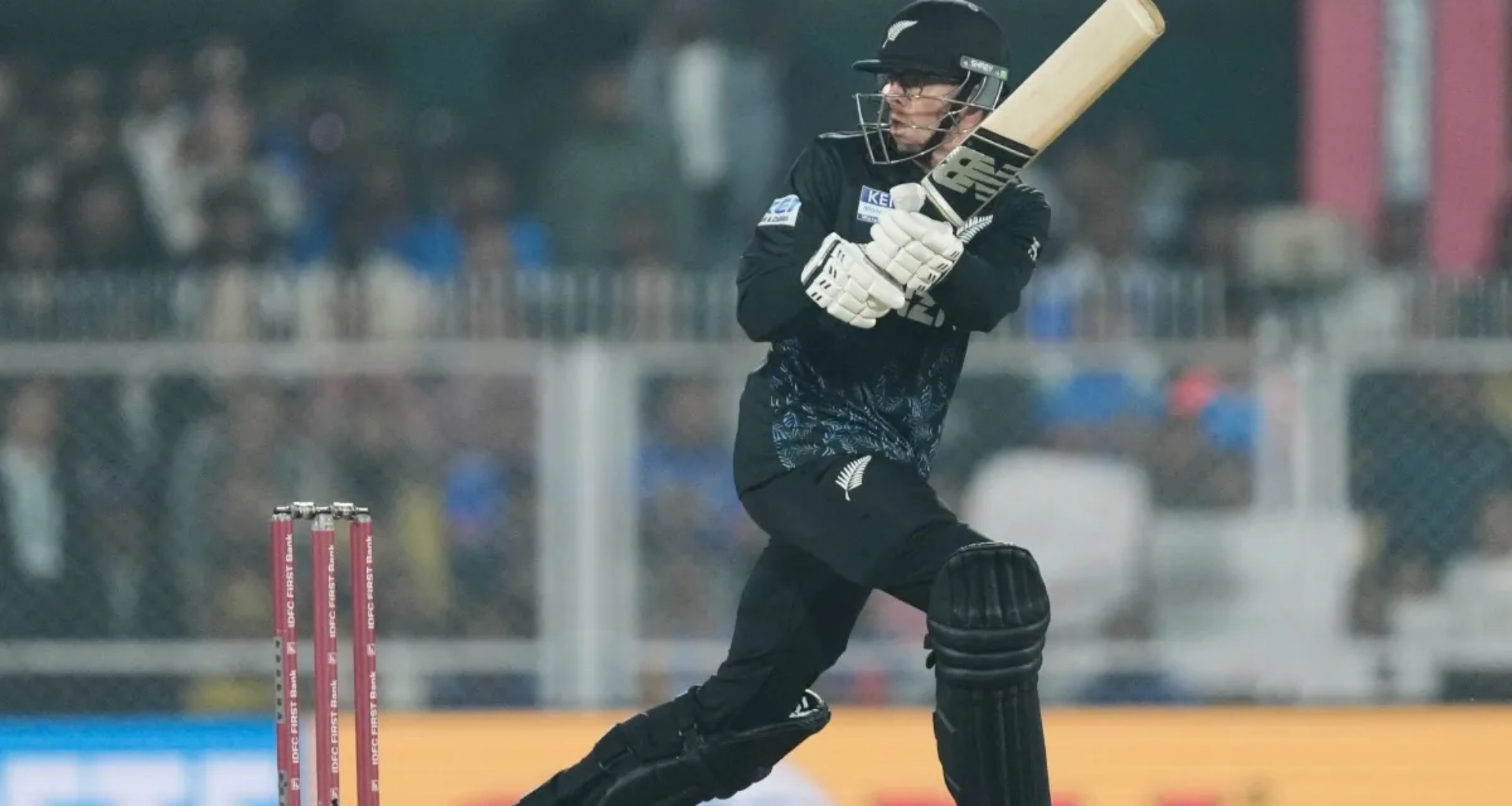 મિશેલ સેન્ટનરનો બેવડો ધમાકો, ન્યુઝીલેન્ડ માટે આ સિદ્ધિ મેળવનાર પ્રથમ ખેલાડી બન્યો