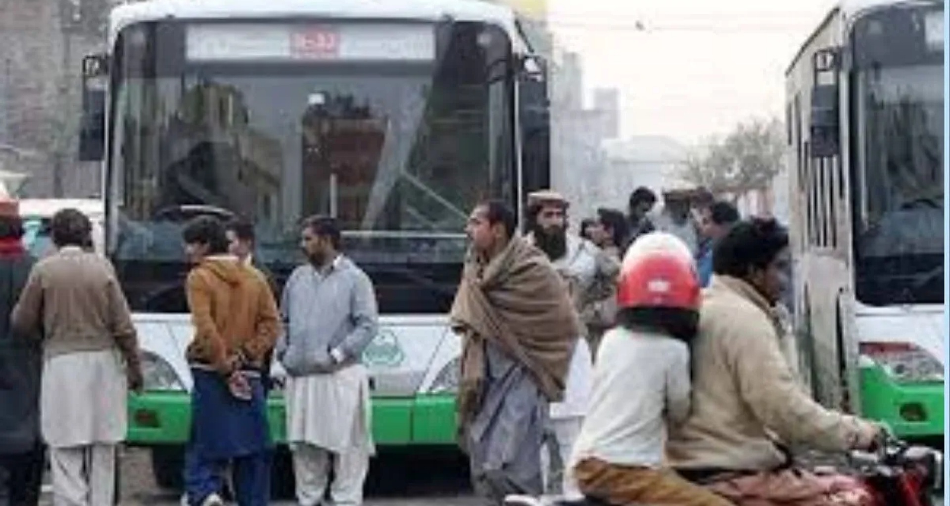 પાકિસ્તાનમાં 9 બસ મુસાફરોનું અપહરણ કરીને હત્યા કરવામાં આવી, લાહોર જતી બસને રોકીને આ ઘટનાને અંજામ આપવામાં આવ્યો