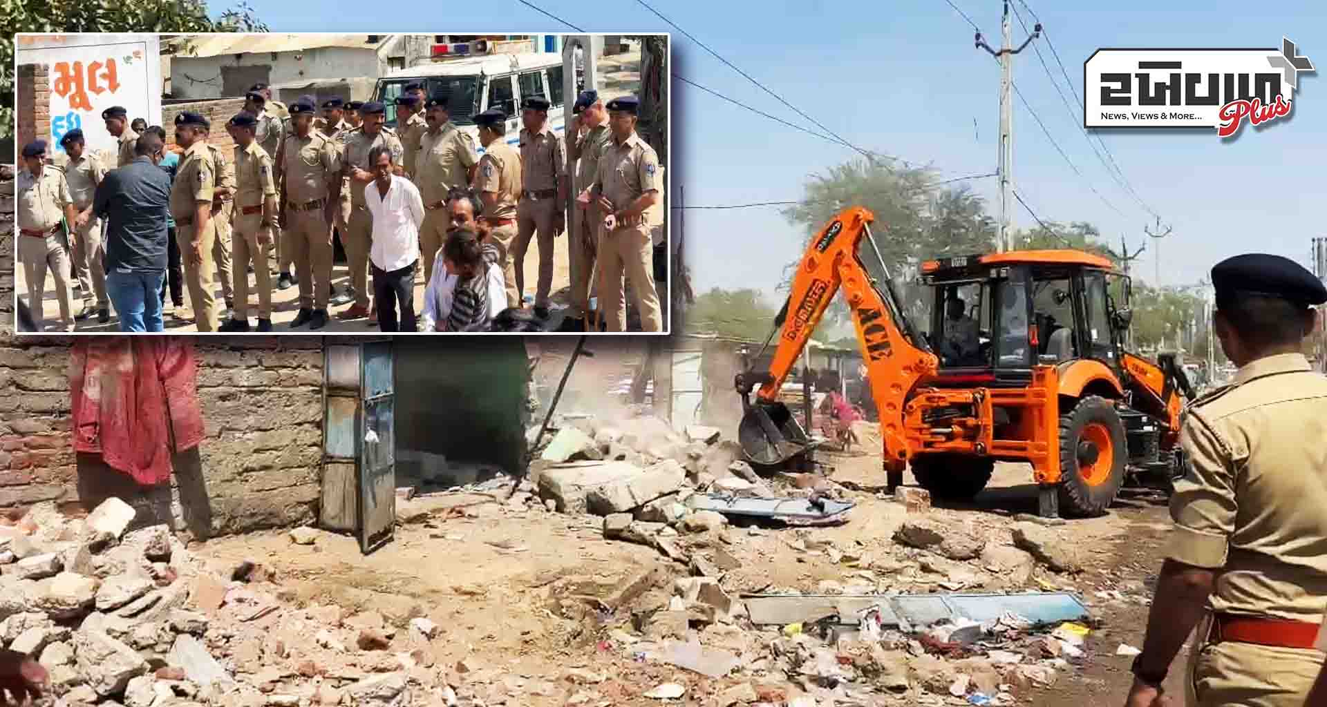 પાલનપુરમાં પોલીસનો પાવર; બુટલેગરોના ગેર કાયદેસર દબાણો પર તવાઈ