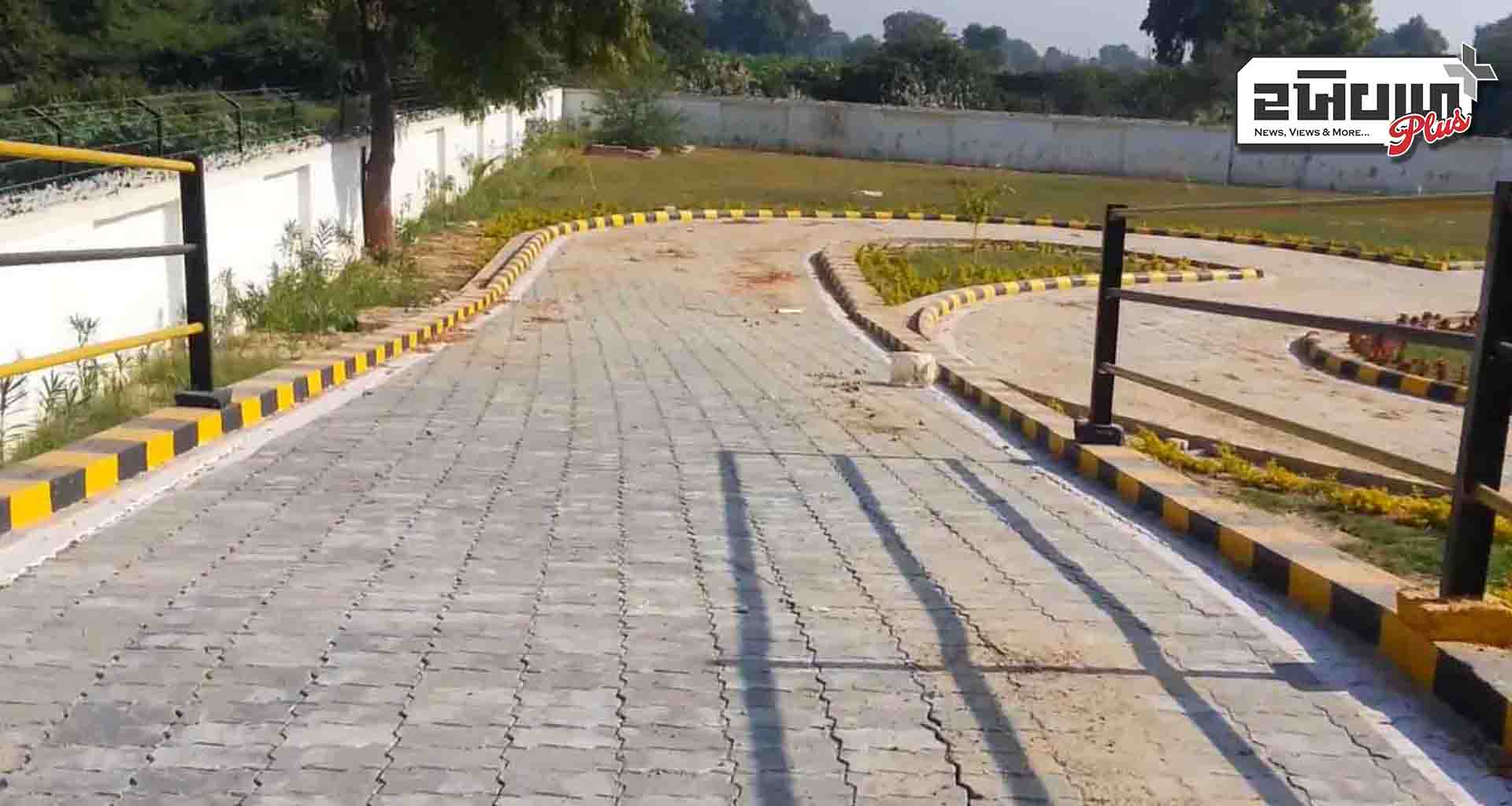 સમગ્ર રાજયની સાથે પાટણ આરટીઓ સોફટવેરમાં ખામી સજૉતા ડ્રાઇવિંગ ટેસ્ટ ટ્રેક બંધ થી લોકોને હાલાકી