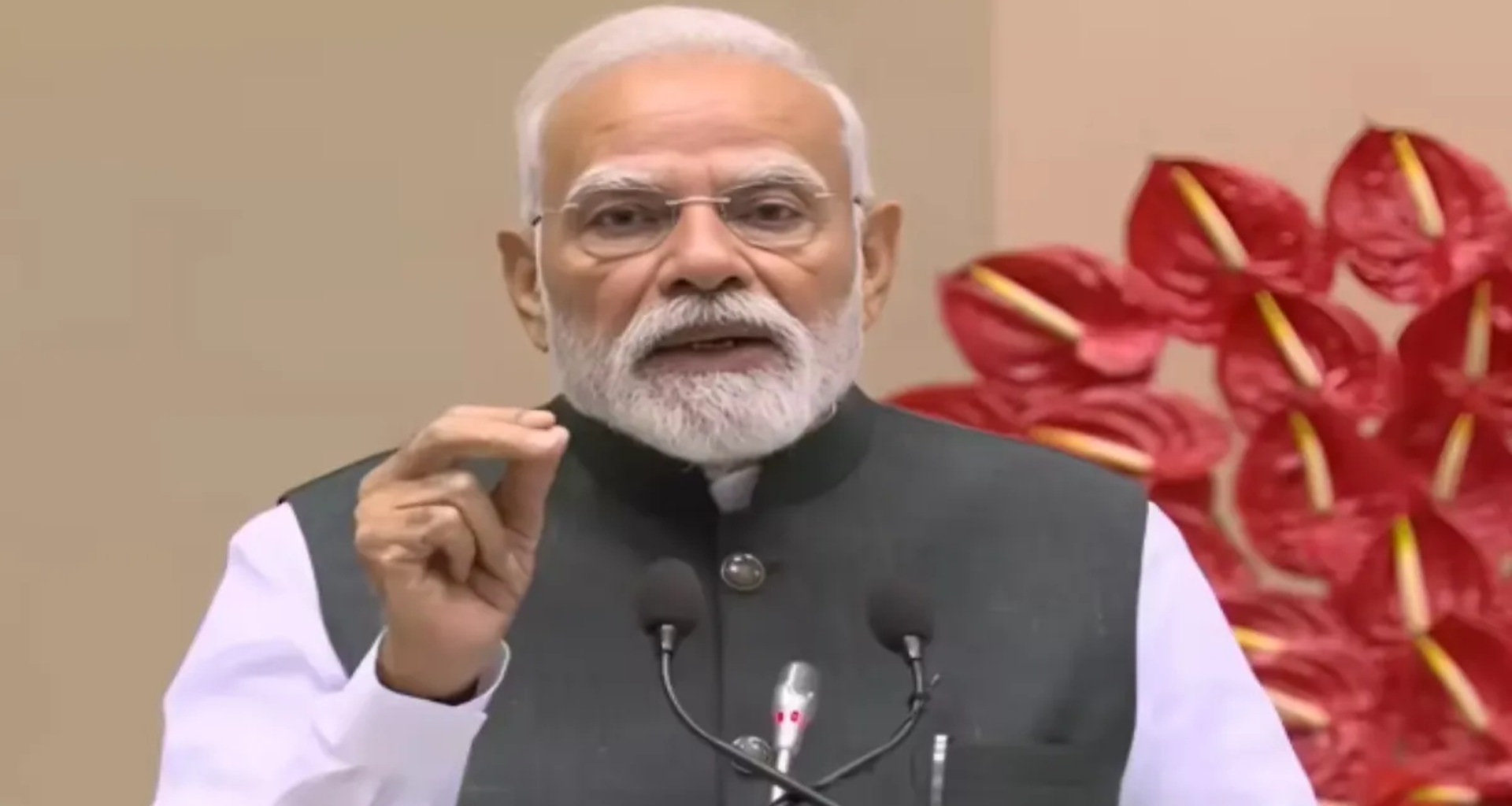 મને વિશ્વાસ છે કે કોવિડ સમયગાળાની જેમ, આપણે આ સંકટને પણ દૂર કરીશું: મોદી