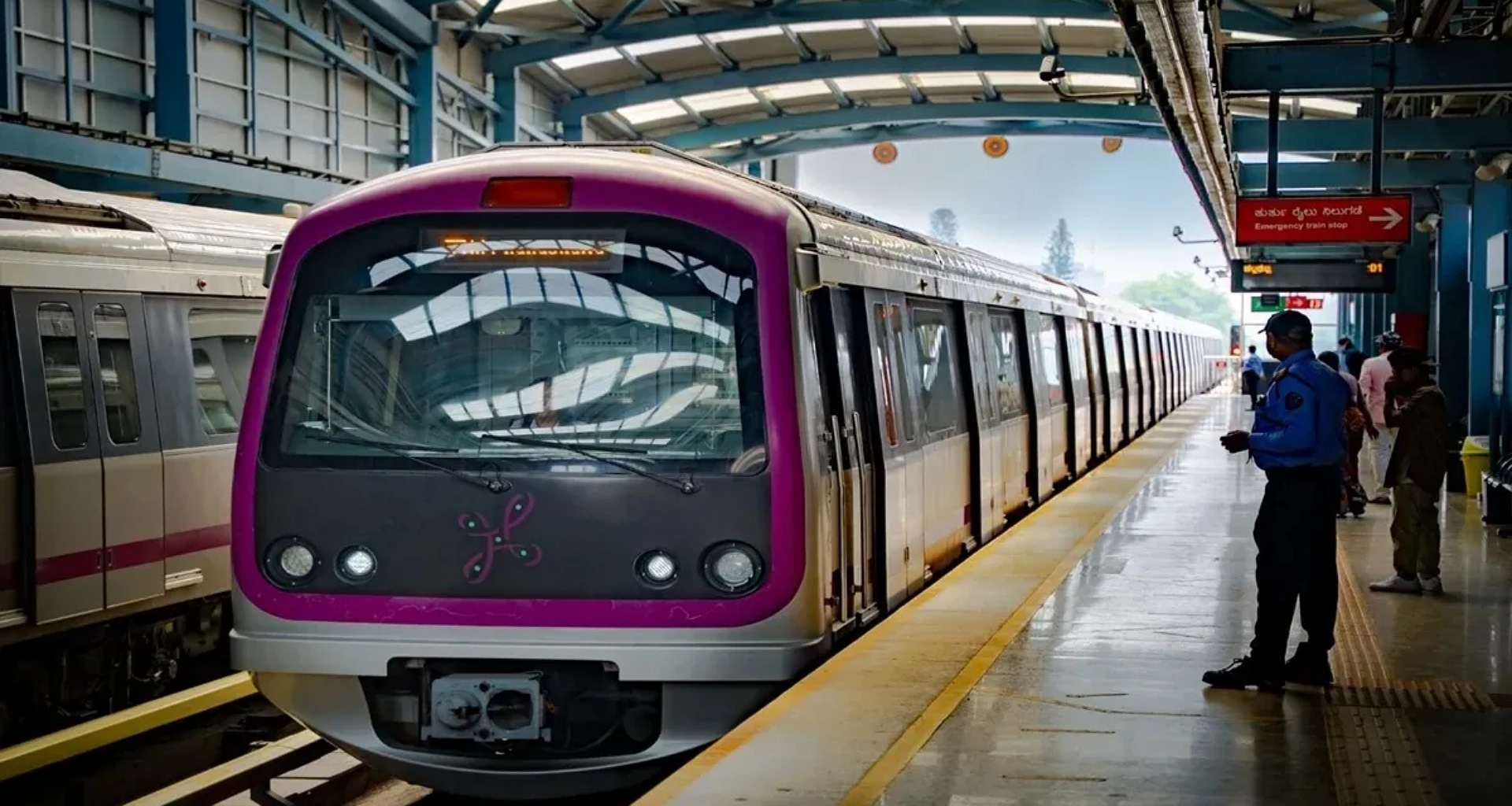 બેંગલુરુ મેટ્રો ભાડા વધારાને અટકાવ્યો, BMRCL એ નિર્ણય મુલતવી રાખ્યો