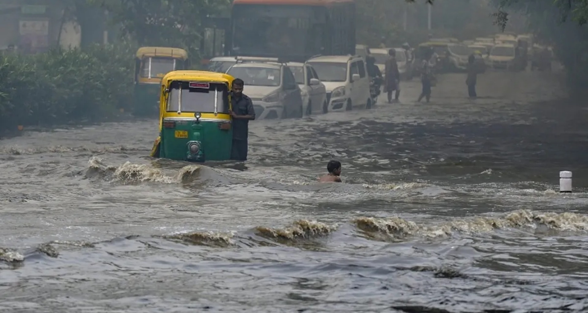 દિલ્હી-પંજાબમાં વરસાદની ચેતવણી, યુપી-બિહારમાં પૂરને કારણે તબાહી