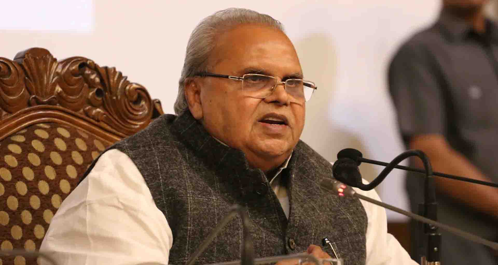 સીબીઆઈએ જમ્મુ કાશ્મીરના ભૂતપૂર્વ રાજ્યપાલ સત્યપાલ મલિક વિરુદ્ધ ચાર્જશીટ દાખલ કરી