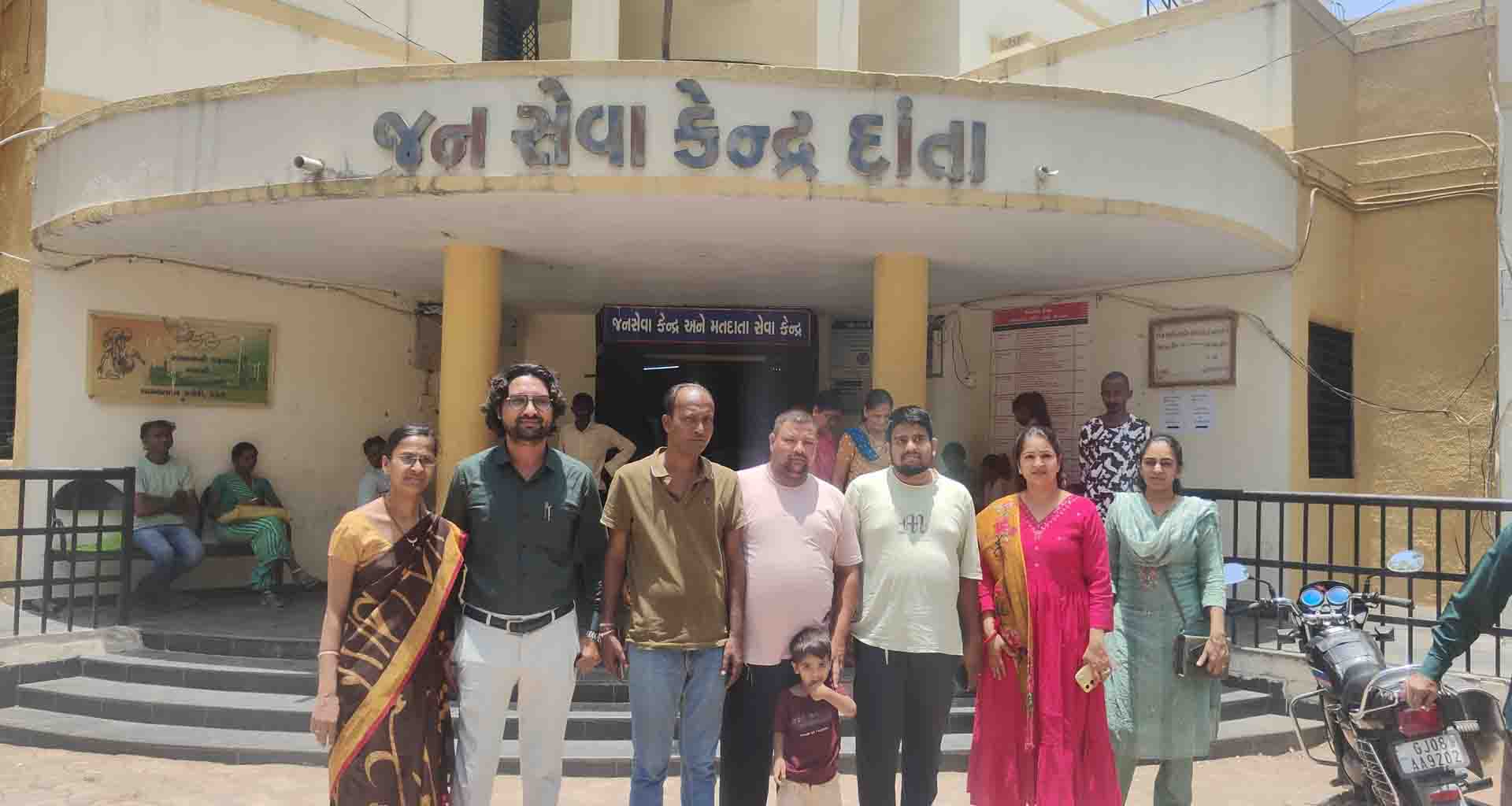 અંબાજી-દાંતા તાલુકામાં 10 સંપૂર્ણ ગ્રામ પંચાયત અને 29 ગ્રામ પંચાયતમાં પેટા ચૂંટણીઓ,મતદારોમાં ભારે ઉત્સાહ