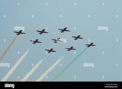 ચંદીગઢમાં ભારતીય વાયુસેનાના ભવ્ય એર શોની શરૂઆત, સુખોઈ-રાફેલ લડાકુ વિમાનો સુખના તળાવ પર ગર્જના કરે છે