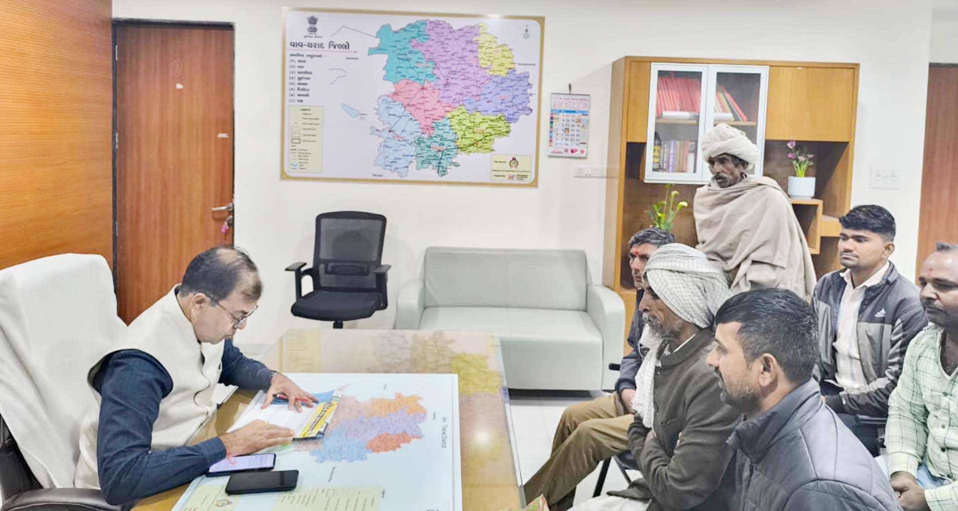 ઢીમાના ખેડૂતો દ્વારા પોર્ટલ ફરી શરૂ કરવા કલેક્ટરને લેખિત રજૂઆત