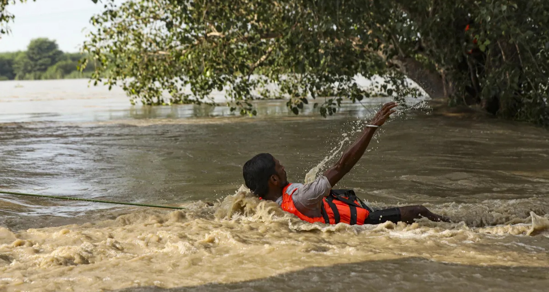 દિલ્હીથી પંજાબ સુધી વરસાદે તબાહી મચાવી, જાણો આજે હવામાન કેવું રહેશે