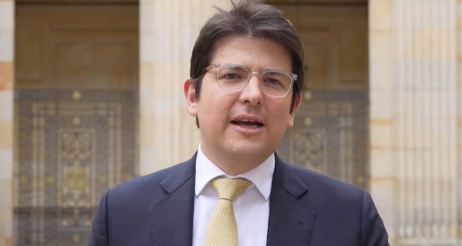 કોલંબિયાના રાષ્ટ્રપતિ પદના ઉમેદવારને રેલી દરમિયાન ગોળી વાગી