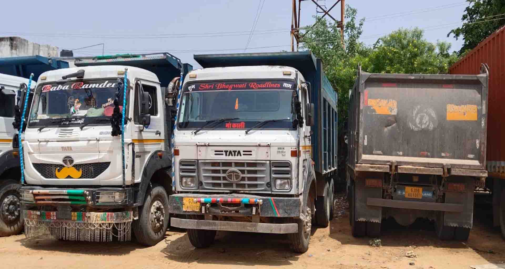 ડીસા પાસે બનાસ નદીના પટમાં બેફામ ખનીજ ચોરી