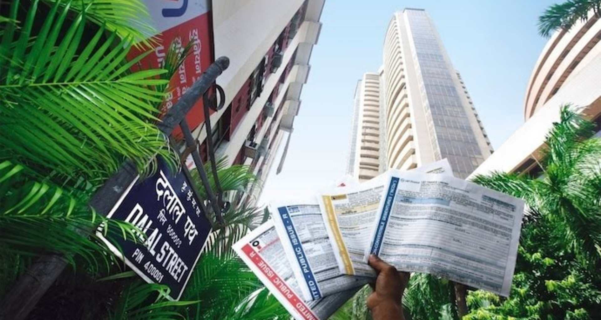 ફાર્માના નેતૃત્વમાં વધારા સાથે સેન્સેક્સ, નિફ્ટીમાં સુધારો; બજાર FII દબાણનો સામનો કરી રહ્યું છે