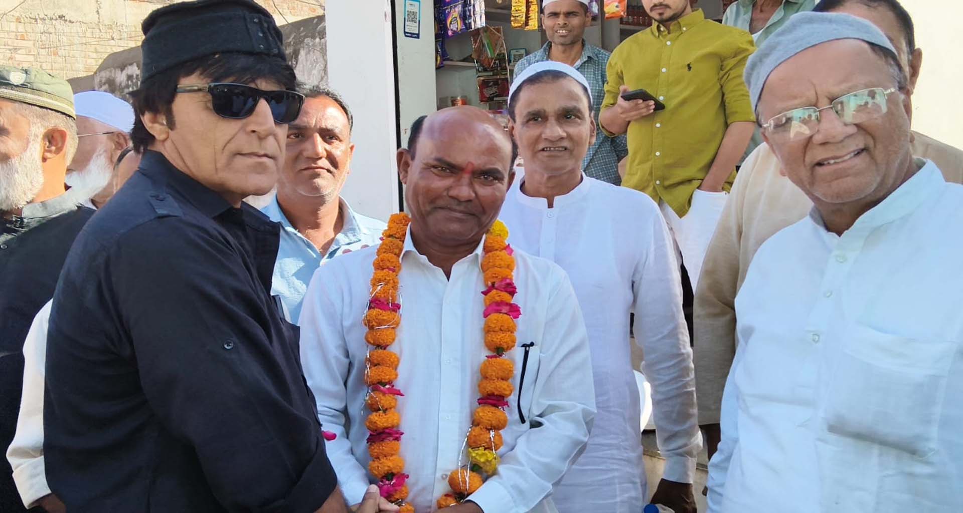 જૂનાડીસામાં ઈદ-ઉલ-ફિત્રની શ્રદ્ધાભેર ઉજવણી : હિન્દુ-મુસ્લિમ એકતાનો અનોખો સંદેશ પ્રસર્યો