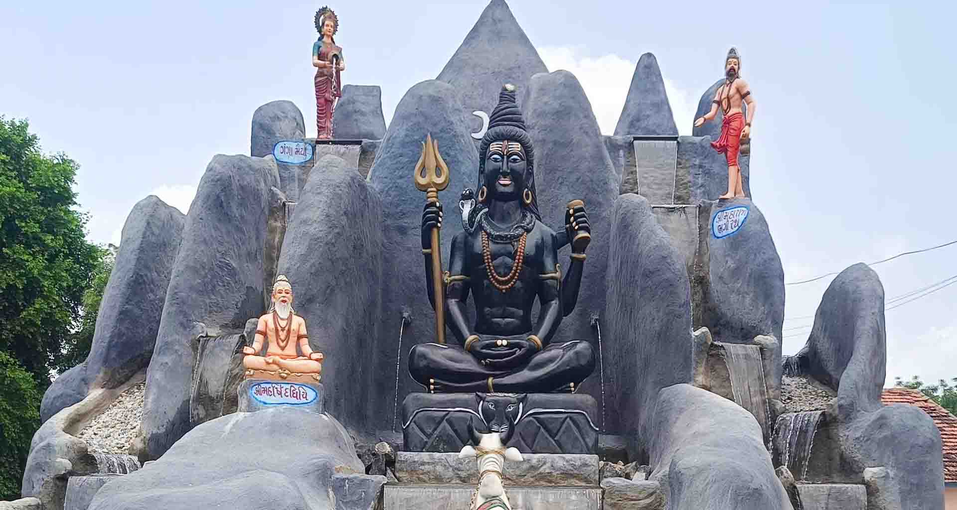 આજથી શ્રાવણ માસનો પ્રારંભ : શ્રાવણ માસને લઇ શિવભક્તોમાં અદમ્ય ઉત્સાહ