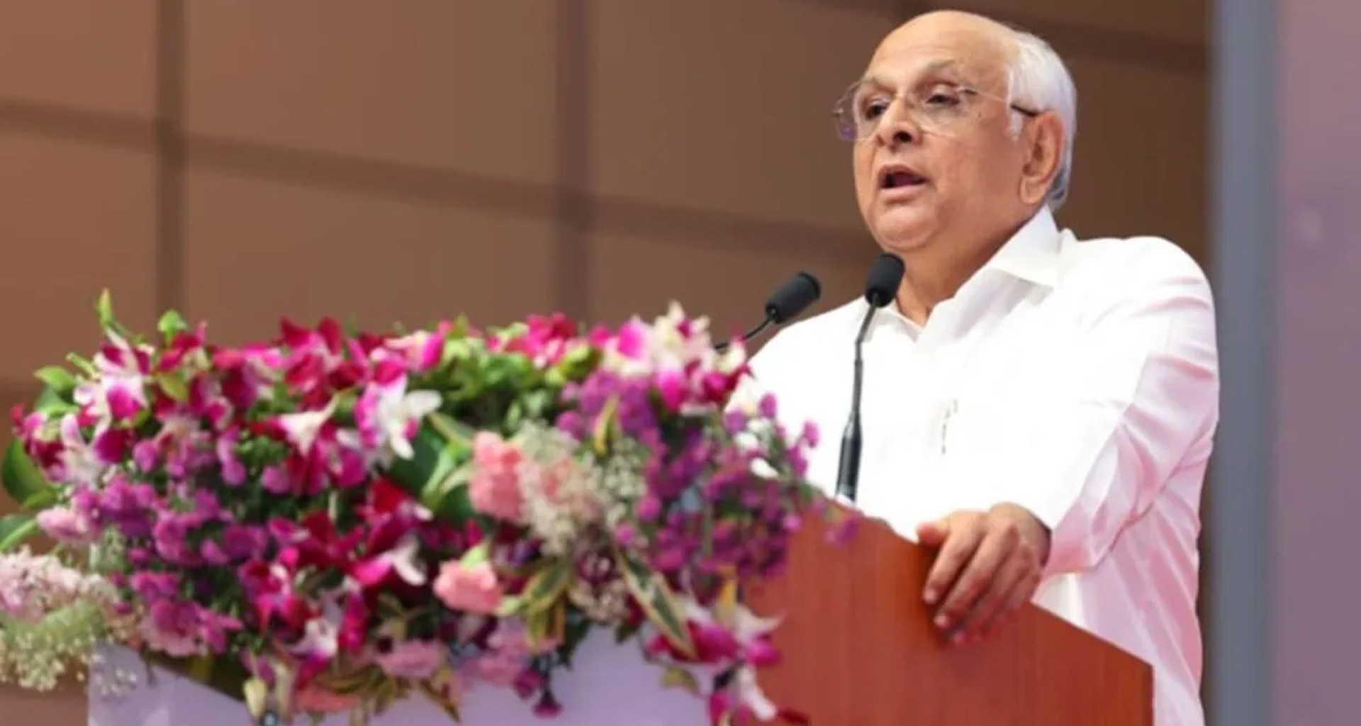 ગુજરાત ઈ-ગ્રામ વિશ્વગ્રામ યોજના: ગ્રામ્ય કોમ્પ્યુટર ઉદ્યોગસાહસિક સાથે સંકળાયેલા યુવાનો માટે સારા સમાચાર, સરકારે કમિશન નક્કી કર્યું