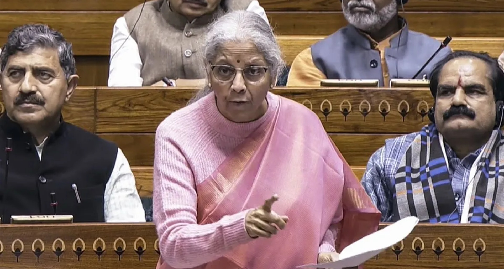 આજે બજેટ સત્રનો બીજો દિવસ, નાણામંત્રી નિર્મલા સીતારમણ આર્થિક સર્વે રજૂ કરશે