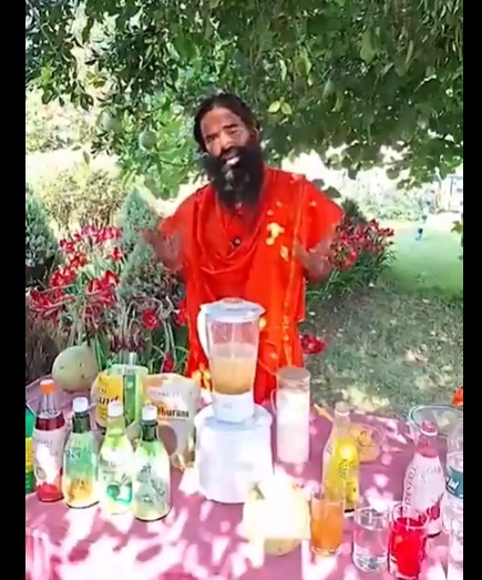 યોગ ગુરુ બાબા રામદેવે પતંજલિ જ્યુસના પ્રચાર દરમિયાન ‘શરબત જેહાદ’ ટિપ્પણી કરીને એક નવો વિવાદ ઉભો કર્યો